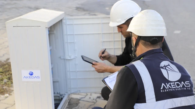 Aşırı Sıcaklar Elektrik Tüketimini Rekor Düzeye Taşıdı
