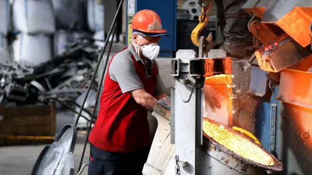 İmalat sanayi Temmuz ayında azaldı