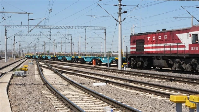 127 yeni nesil milli yük vagonu raylara indi