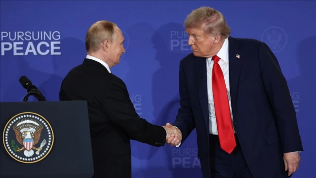 ANALİZ: Trump-Putin Zirvesi: "Tarihi" buluşmadan ne çıktı?