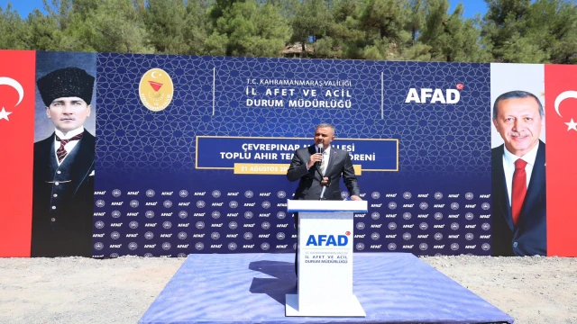 Başkan Toptaş; Yeniden inşa sürecini binalardan ibaret görmedik