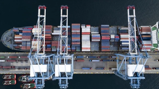 Dış ticaret 7 ayda 831 milyar liraya yaklaştı