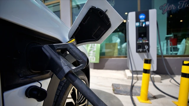 Elektrikli araç şarj noktalarının 206 milyonu aşması öngörülüyor