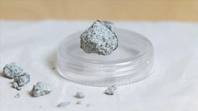 Eve çarpan gök taşı Dünya'dan daha yaşlı çıktı
