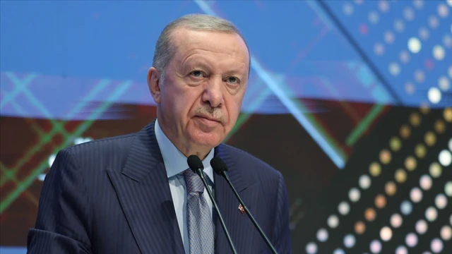 "Gazze gösterecek bir turnusol kağıdı olarak karşımızda durmaktadır"