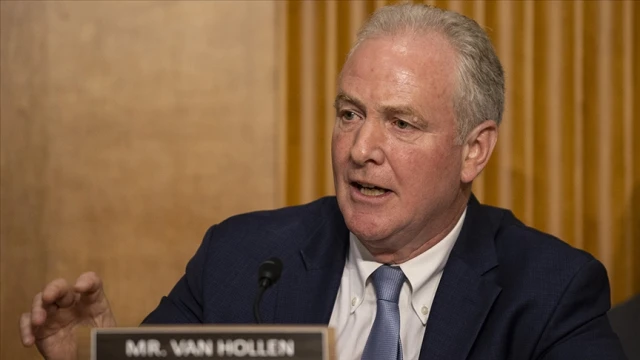 Hollen, Trump'ın Putin tarafından "kandırıldığını" savundu
