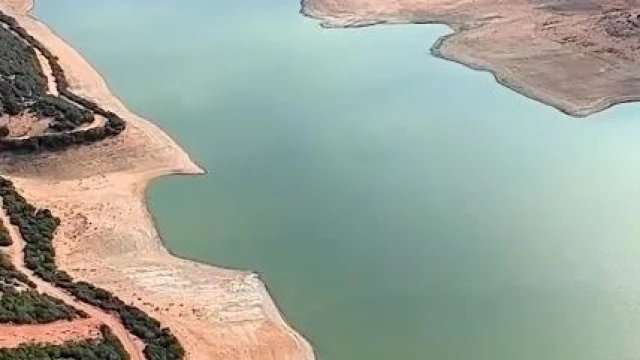 Kadıköy Barajı'ndaki su seviyesinin azalıyor