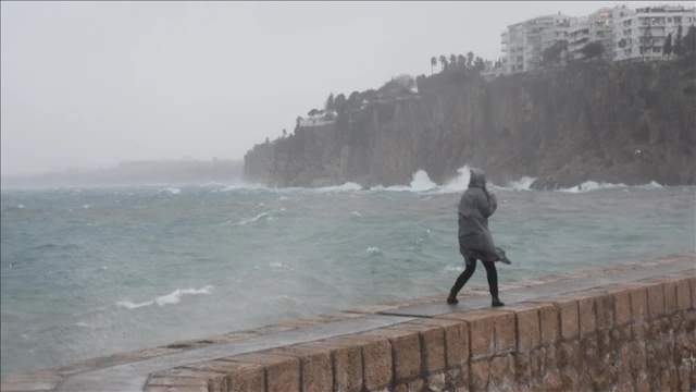 Meteorolojiden Batı Akdeniz için fırtına uyarısı