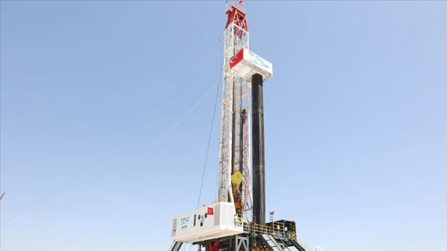 Şırnak'taki sahalarda sondaj başladı