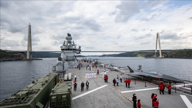 TCG Anadolu, Sarayburnu'ndan ayrıldı