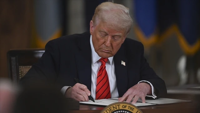 Trump, Çin'in tarifelerini askıya aldı