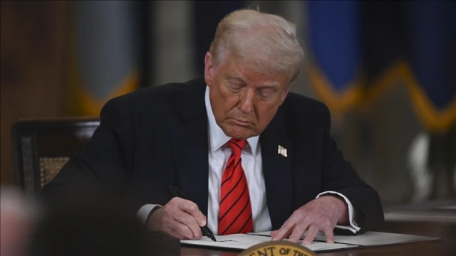 Trump’tan uzay endüstrisi yükümlülüklerini azaltan kararname