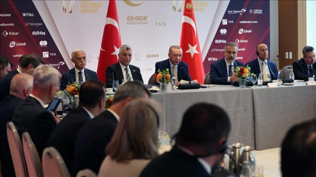 ABD ile 100 milyar dolarlık ticaret hedefimiz sürüyor