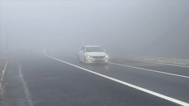 Bolu Dağı'nda sis etkili oldu