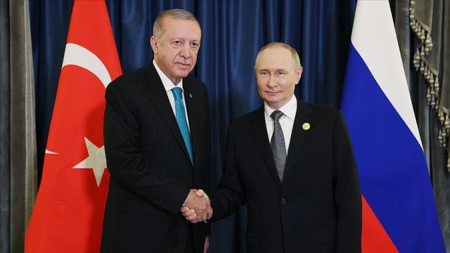 Putin'den Türkiye’yi övgü dolu mesaj