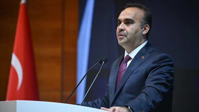 Sanayimiz yolculuğuna hız vermeye devam ediyor