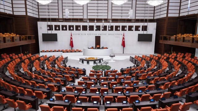 Yeni yasama yılı yarın başlıyor