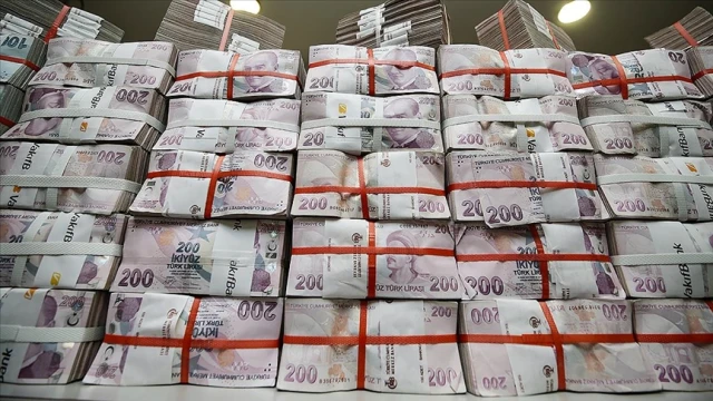 Bankalardaki mevduat 25 trilyon liraya yaklaştı