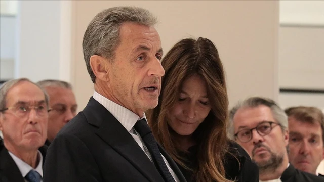 Eski Fransa Cumhurbaşkanı hapse girecek