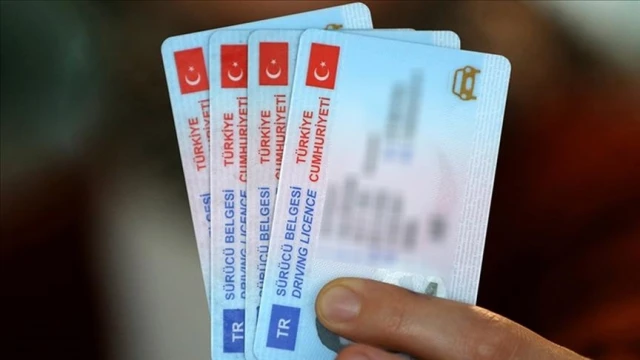 Eski sürücü belgesini yenileme için son gün