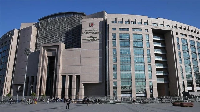 İBB'ye yönelik yolsuzluk soruşturmasında 4 şüpheliye gözaltı