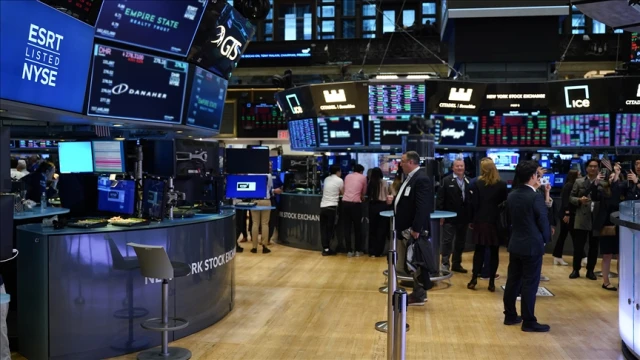 New York borsası yatay seyirle açıldı