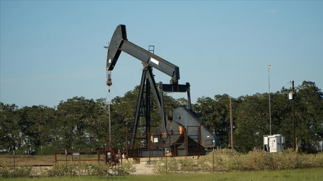 OPEC'in ham petrol üretimi 524 bin varil arttı