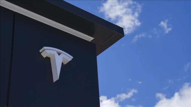 Tesla 13 bin aracını geri çağırıyor