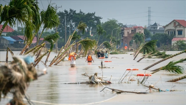 Vietnam'da sel ve heyelanlar nedeniyle 10 kişi öldü