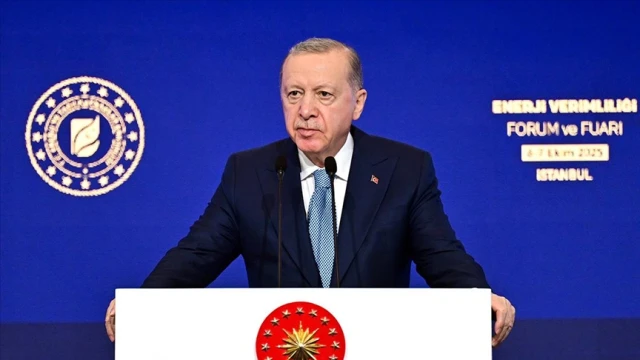Yeşil enerjiye yatırım yapan ülkelerin başında geliyoruz