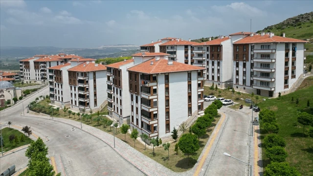 "Yüzyılın Konut Projesi" vatandaşları ev sahibi yapacak