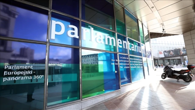 AB'nin yeni savunma sanayisi programı tartışmalara yol açtı