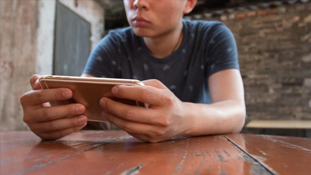 Avustralya'da gençler, Yüksek Mahkeme'ye gidiyor