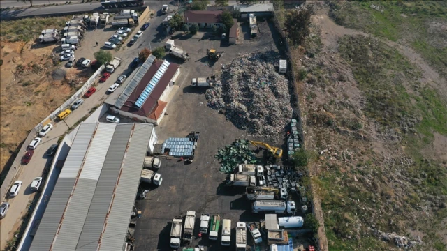 İzmir'de proje sahasına çöp depolanmasına tepki