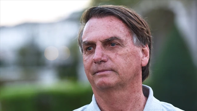 Mahkeme, Bolsonaro’nun 27 yıl hapis cezasının infazına hükmetti