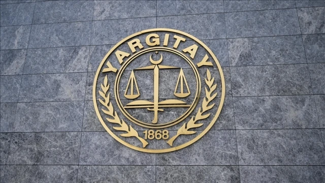 Yargıtay, daire girişine kamera yerleştiren yöneticinin cezasını onadı