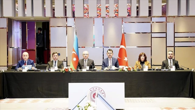 Bakan Kurum, COP29 Başkanı Babayev ile görüştü