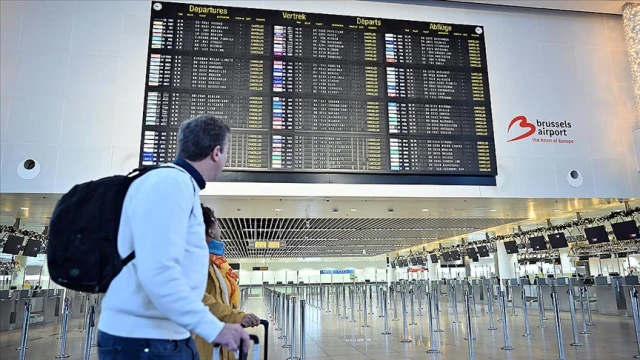 Brüksel Havalimanı'nda 2 bin 395 uçuş iptal edildi