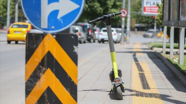 Elektrikli skuterler için plaka takılması önerisi
