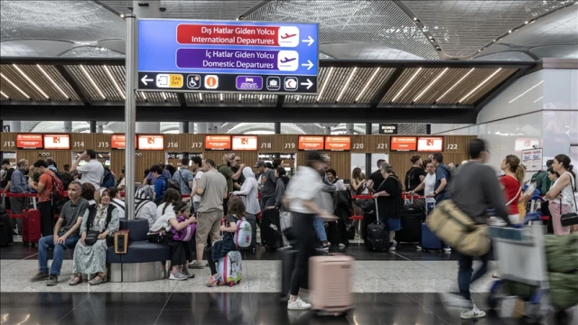 Havalimanları 229,7 milyon yolcuya hizmet verdi