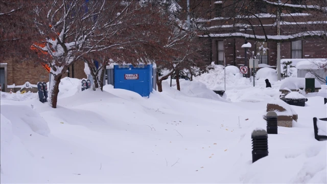 Kar ve fırtına nedeniyle 2 bin 500 uçuş iptal edildi