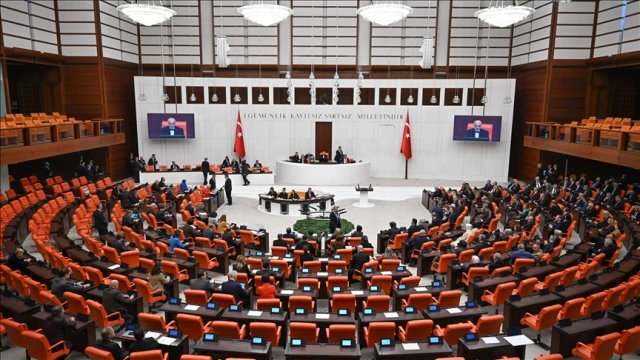 Libya'ya asker gönderilmesi için verilen iznin süresi uzatıldı