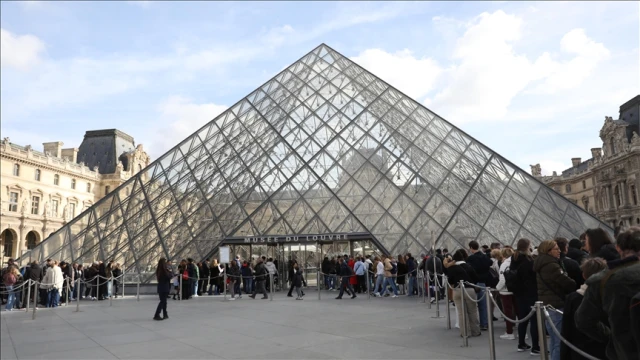 Louvre Müzesi personeli greve gidecek