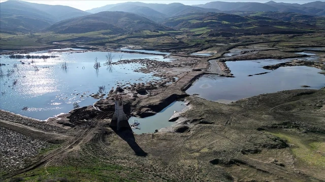 Naip Barajı'nda su alımı durduruldu