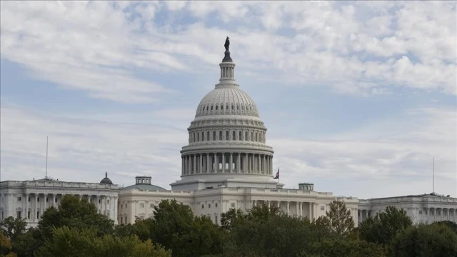 70 Demokrat Kongre üyesi, Noem'in azli için harekete geçti