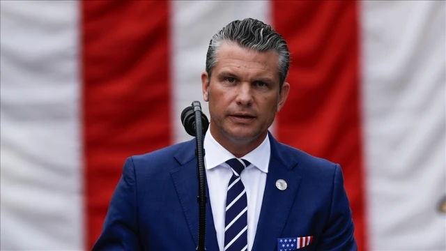 ABD Savunma Bakanı, Venezuela'da "şartları ABD'nin belirleyeceğini" söyledi