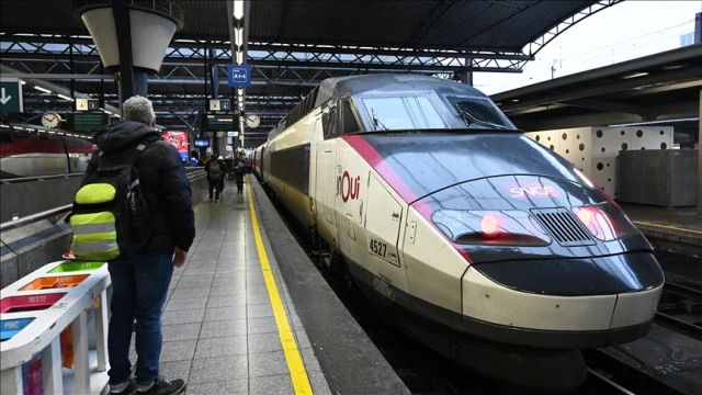 Belçika'da demir yolu çalışanlarının grevi başladı