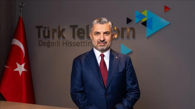 Türk Telekom Türkiye'yi küresel teknoloji rekabetinde güçlendirmeyi hedefliyor