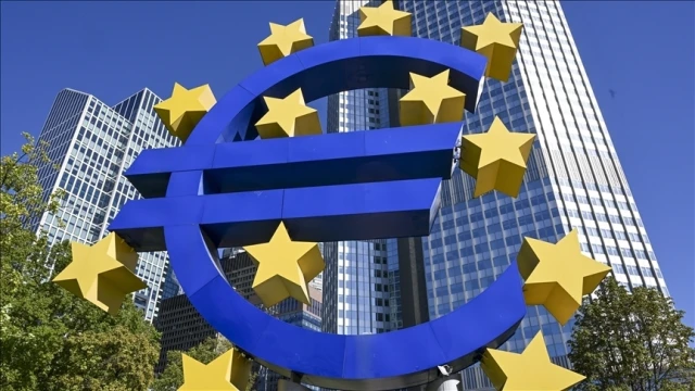 (ECB) enflasyonla mücadelede sonuç alındığı görüşünde