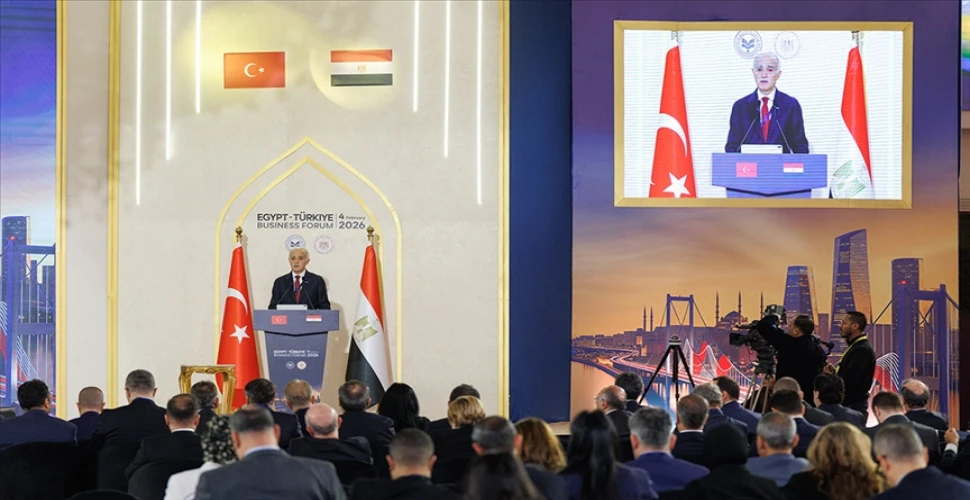 Türk ve Mısırlı iş insanları Kahire'de bir araya geldi